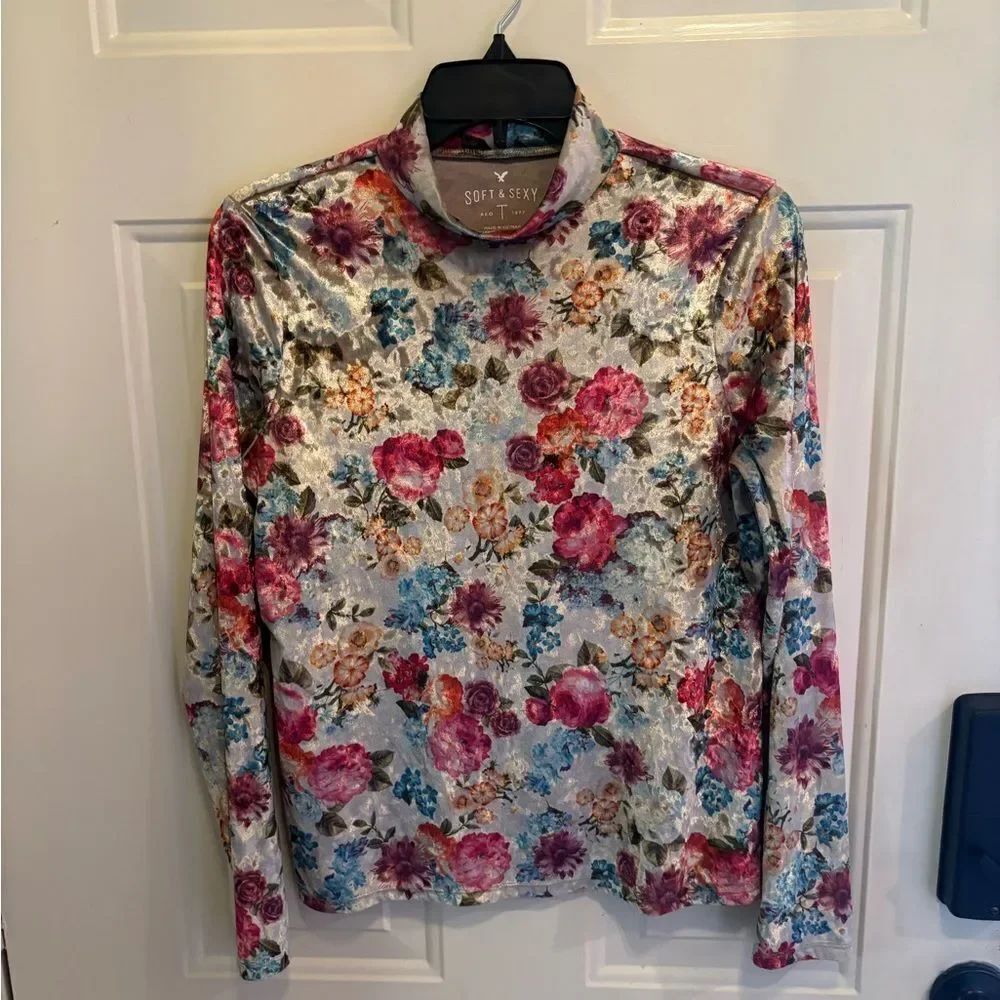 American Eagle Outfitters Velvet Multicolor Floral Long Sleeve Top - Picture 6 of 6
